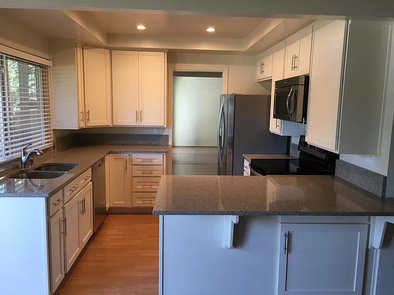 1629 Countrywood Ct — Photo 1