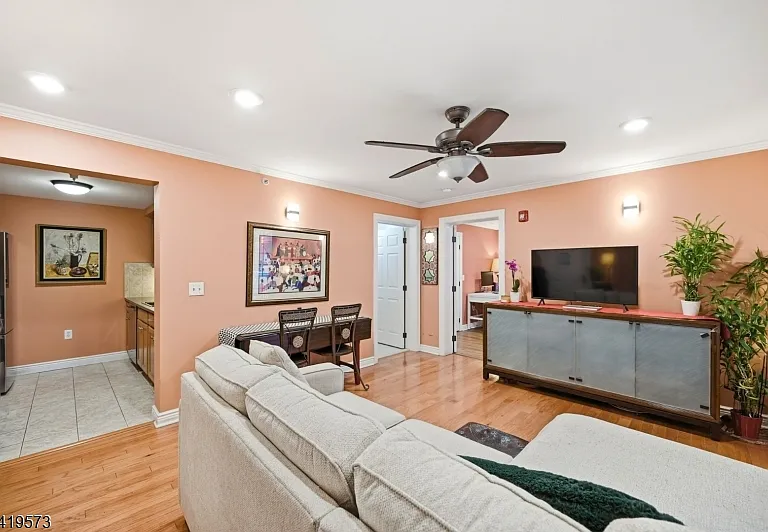 7 Prospect St #410 — Photo 8