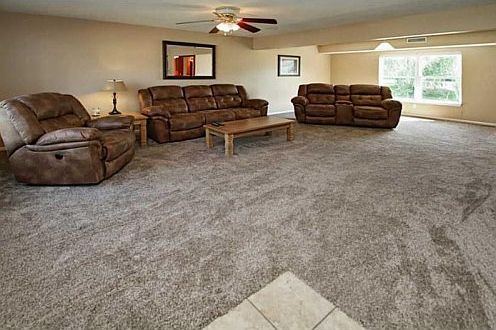 2nd image of 927 Yellowwood Dr