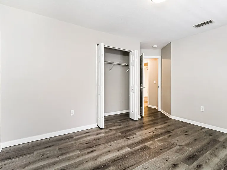 7918 Barclay Rd — Photo 14