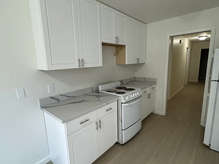 2770 Pine St #105 — Photo 3