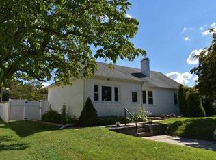 704 W Pennsylvania Ave, Downingtown, PA 19335