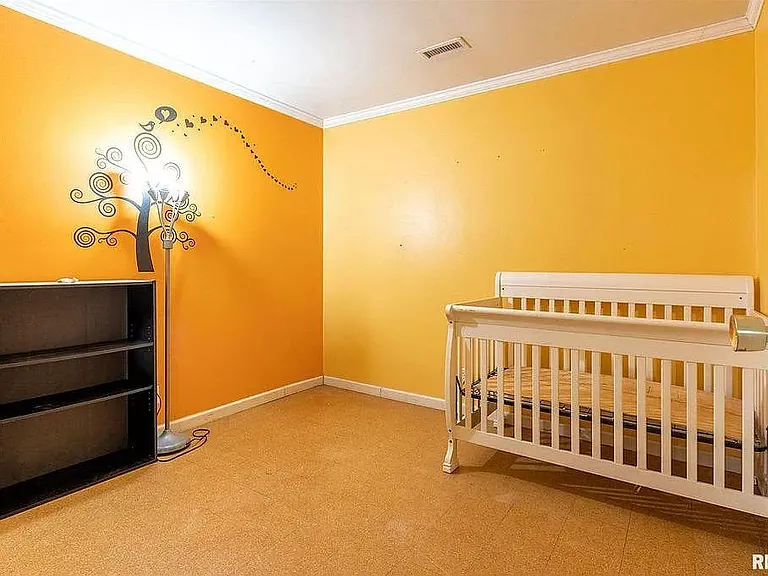 1703 W Freeman St — Photo 19