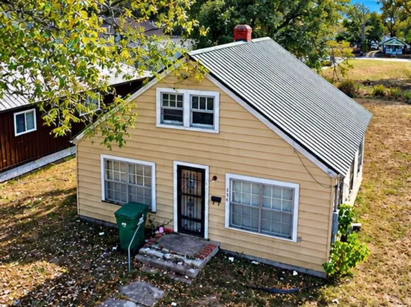 334 E 4th Street, Mountain Grove, MO 65711
