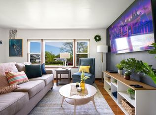 30 W Burlington Avenue Westmont Pln #2S-ID1026692P, Westmont, IL 60559