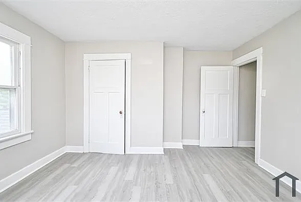 312-314 Pointview Ave #314 — Photo 28