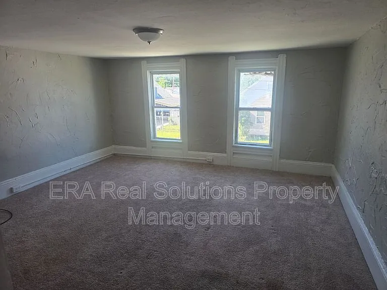 3607 Sackett Ave #2 — Photo 9
