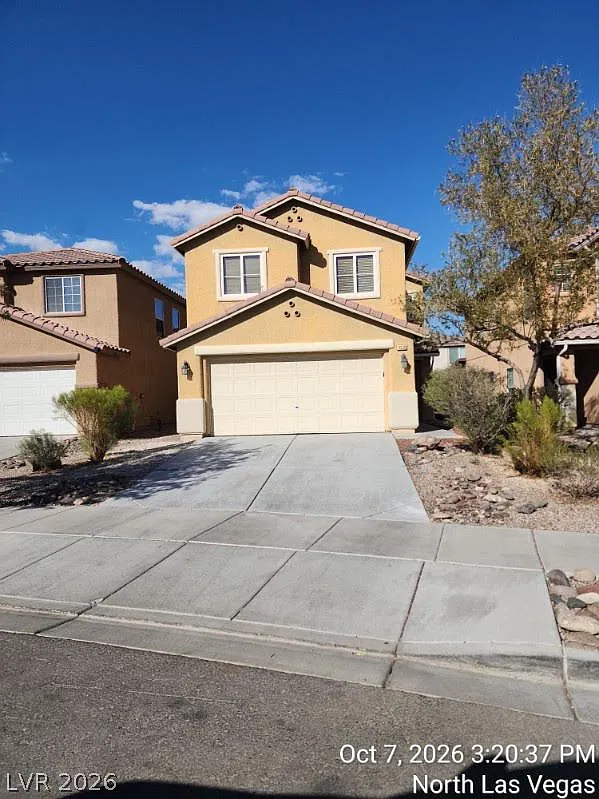 4 bed, 2.5 bath, 2043 sqft, $1,995 — Photo 1