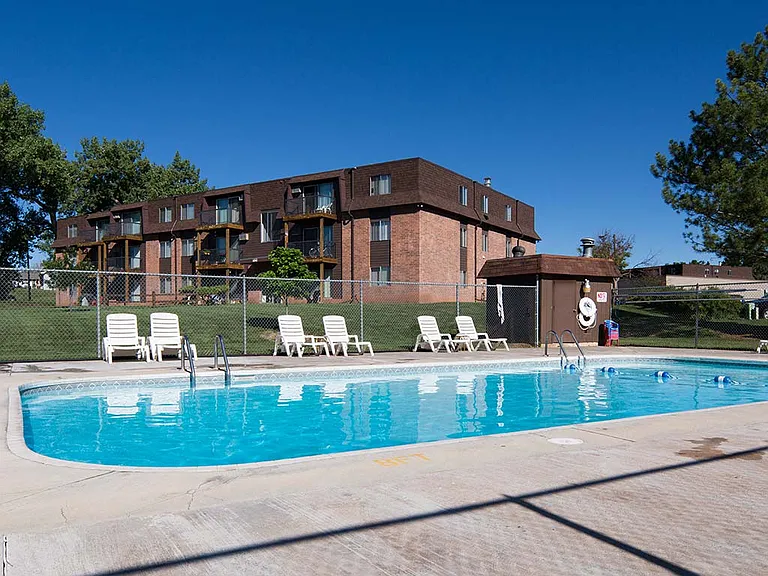Candlewood Apartments — Photo 10
