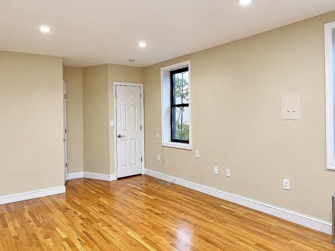 57 Herkimer Street — Photo 3