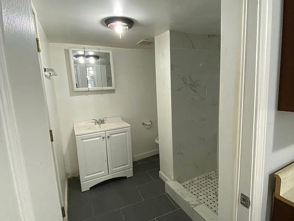 5th image of 2431 S Christiana Ave #G