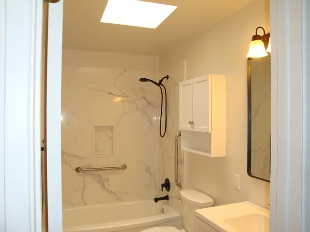 851 Standish Rd — Photo 12