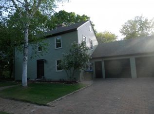 1001 S Timmers Ln, Appleton, WI 54914