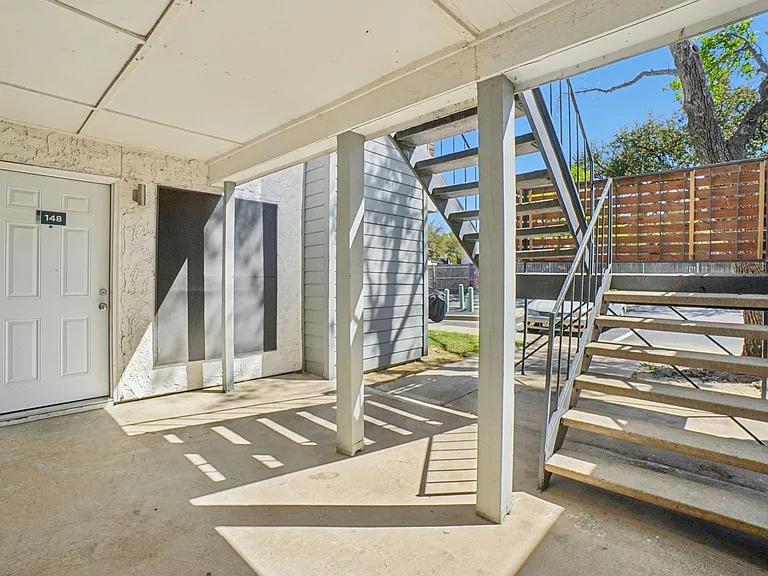 Don't Miss Out Biltmore Homes Leasing Fast — Photo 95