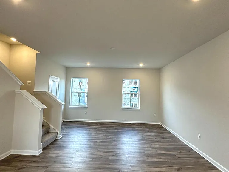 271 Swan Field Ave — Photo 14