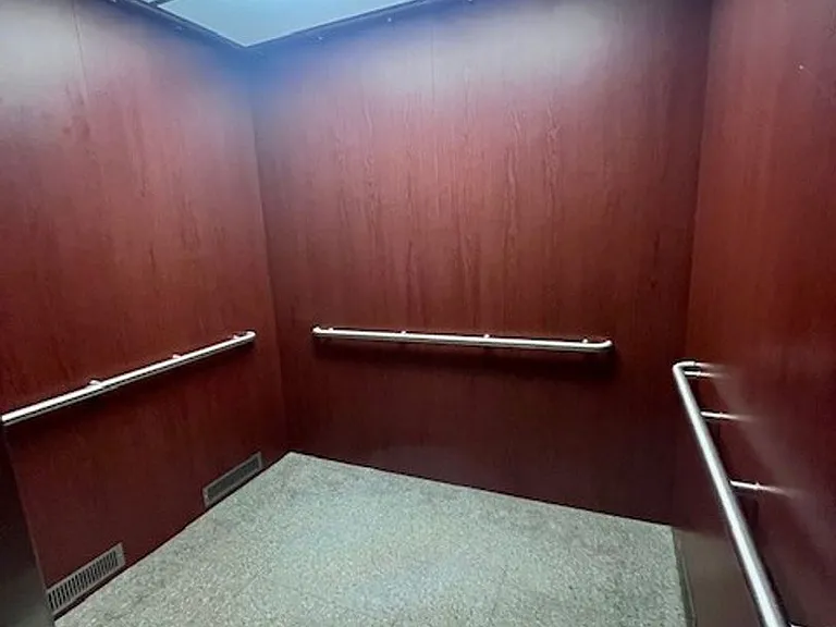 Eagle View Luxury Apartments — Photo 193