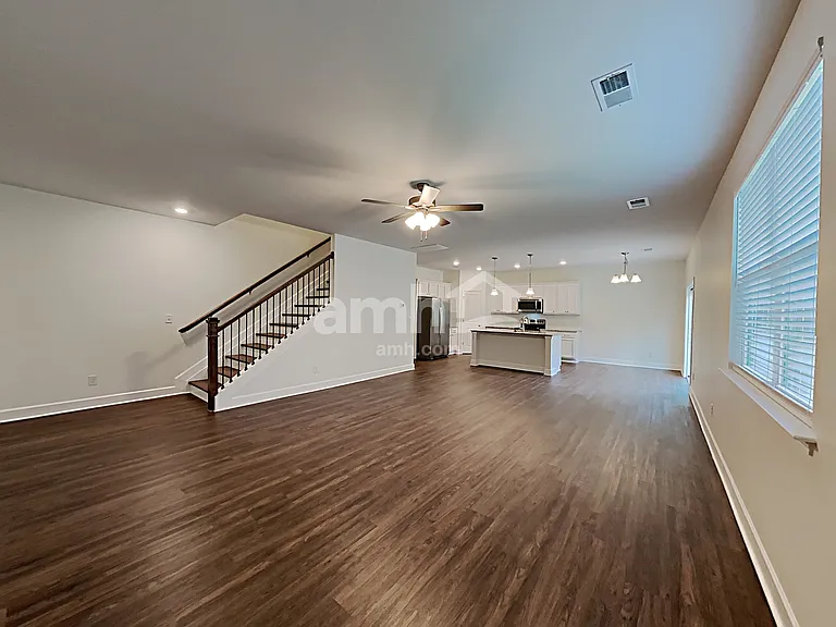 4509 Tarpon Dr — Photo 8