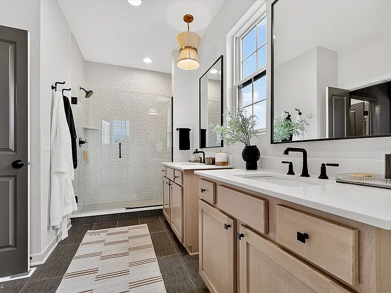 17362 Ackerson Blvd — Photo 20
