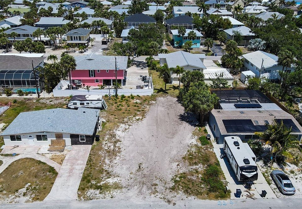 1st image of 173 Hibiscus Dr