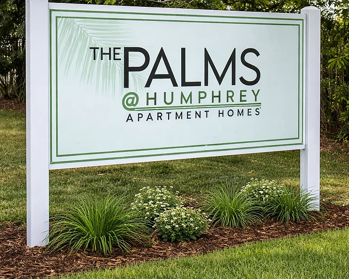 Palms at Humphrey — Photo 1