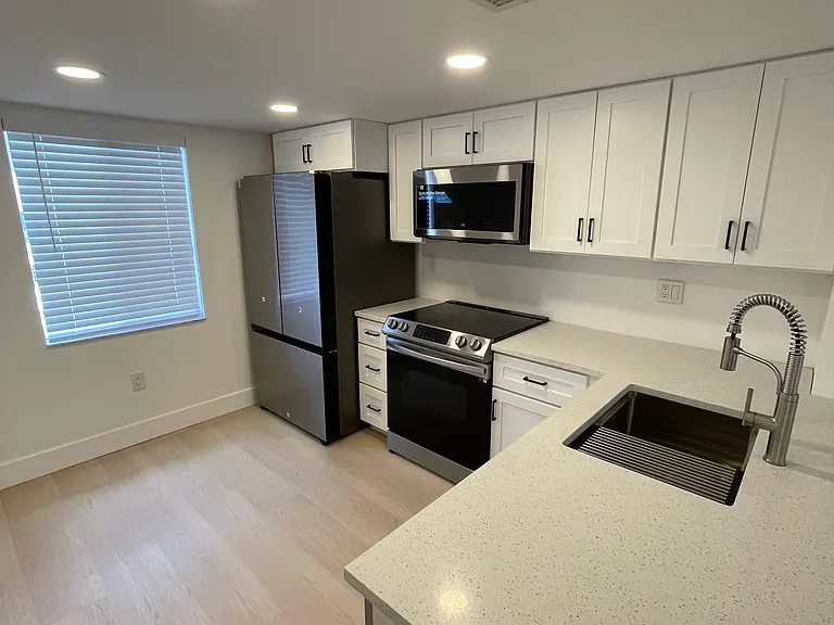 106 Palmetto Ct #106 — Photo 4