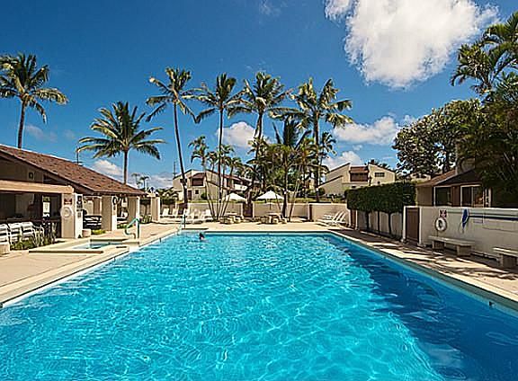 community pool and hot tub