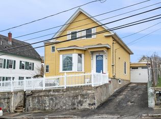 427 Lincoln St, Lowell, MA 01852