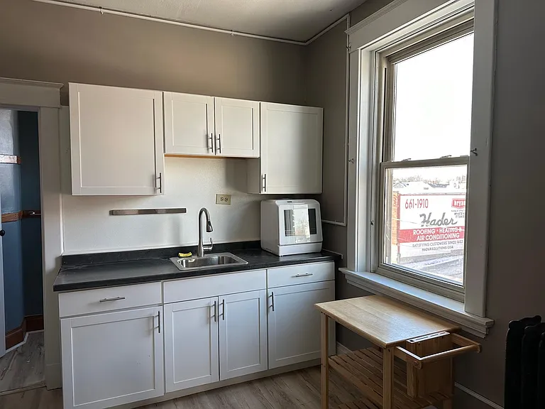 3325 Harrison Ave #1 — Photo 13