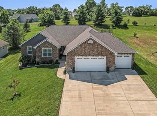 202 Cedar Berry Dr, Washington, MO 63090