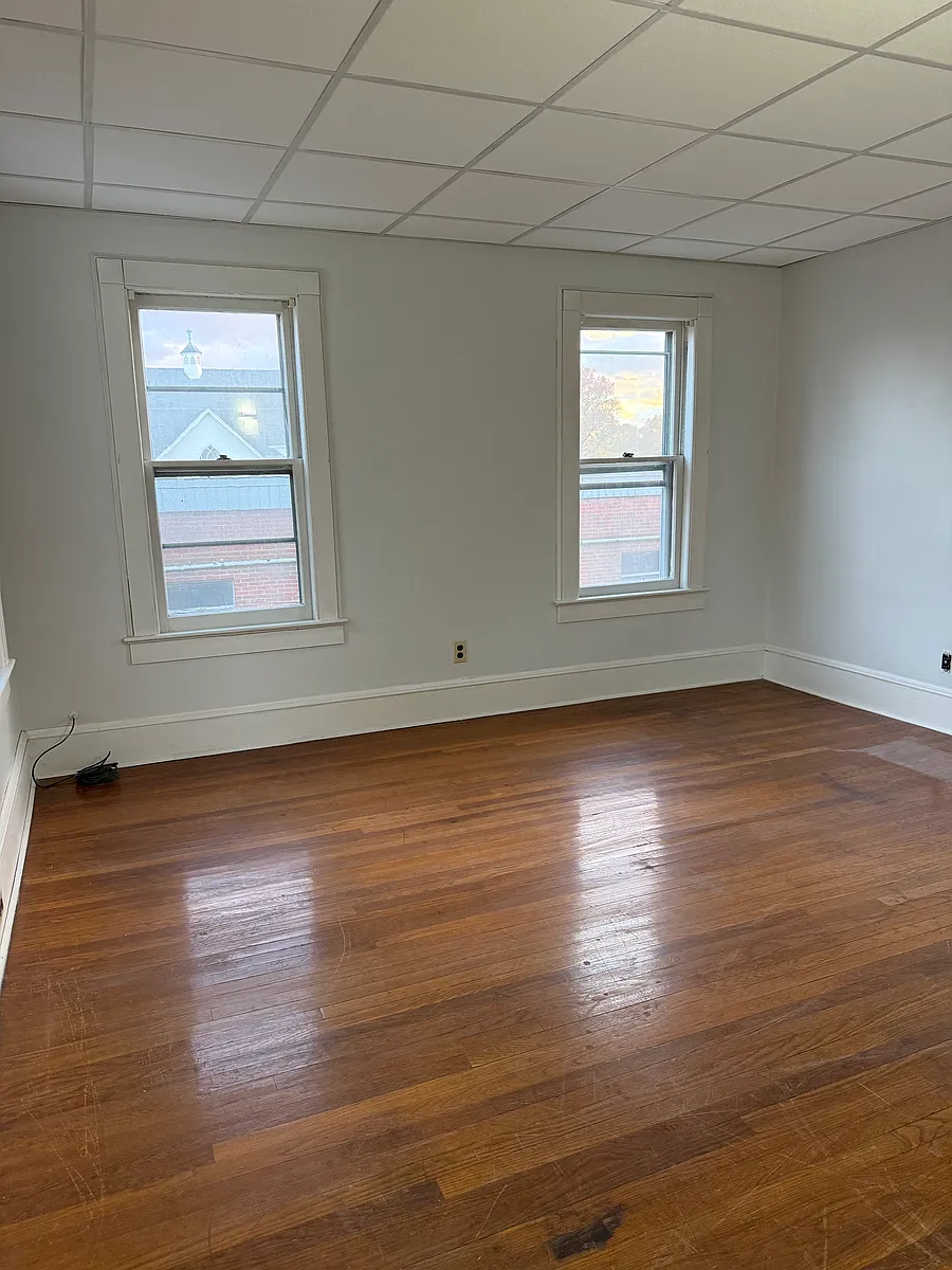 Building Photo - 223 Godwin Ave #2