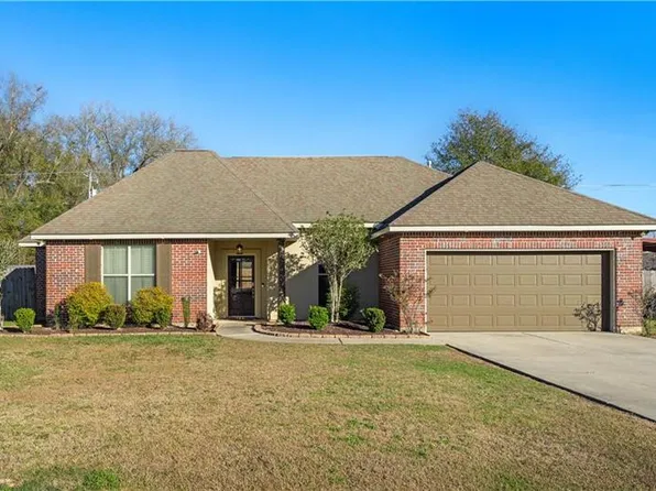 632 Foxfield Ln, Madisonville, LA 70447