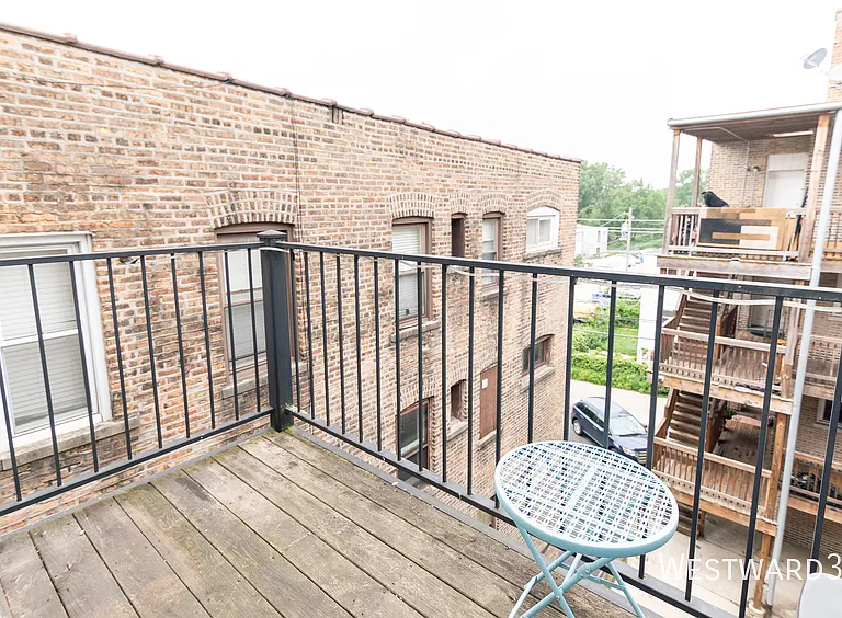 2036 W Arthur Ave #2E — Photo 10