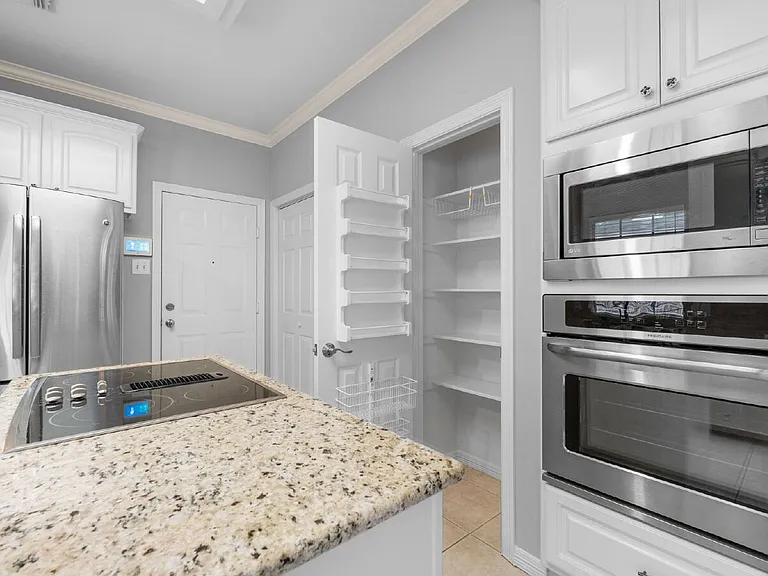 58 W Sienna Pl — Photo 12
