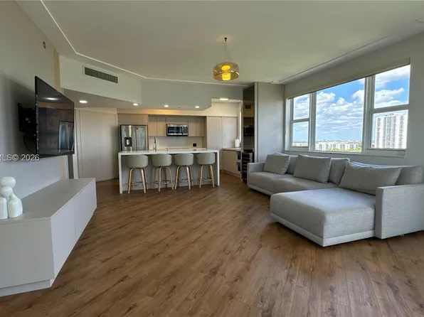 20000 E Country Club Dr APT 1016, Aventura, FL 33180