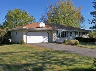1630 W Manogue Rd, Janesville, WI 53545