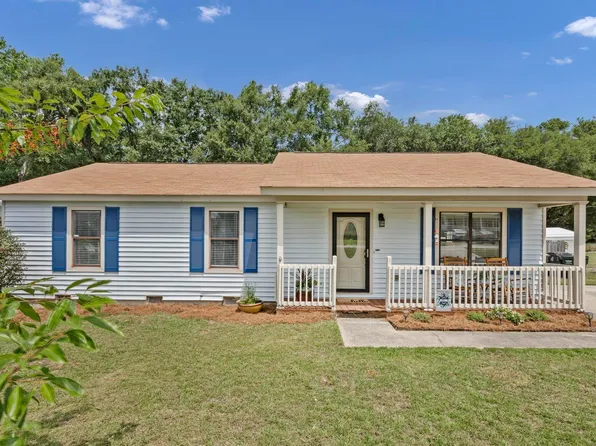 104 Meadow Wood Dr, Lexington, SC 29073
