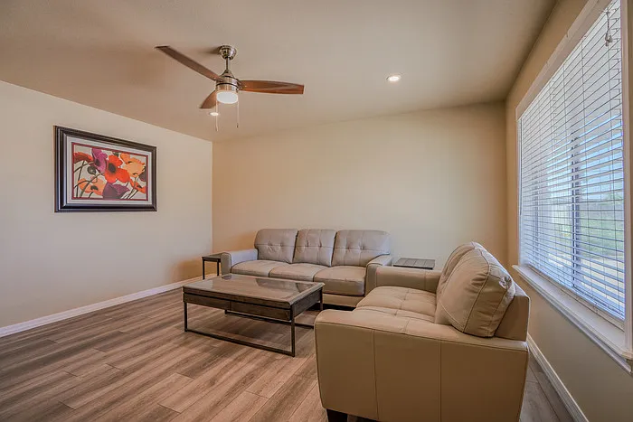 845 W Romo Jones St — Photo 32