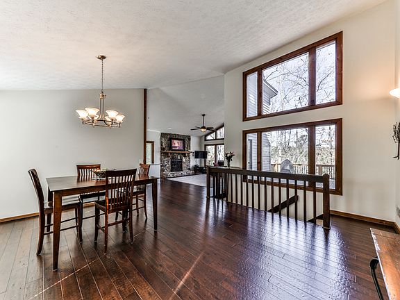 Enter into dining/open area