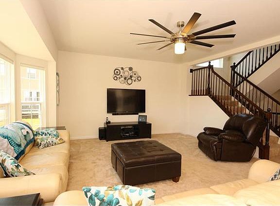 5th image of 401 Hollowgate Ct