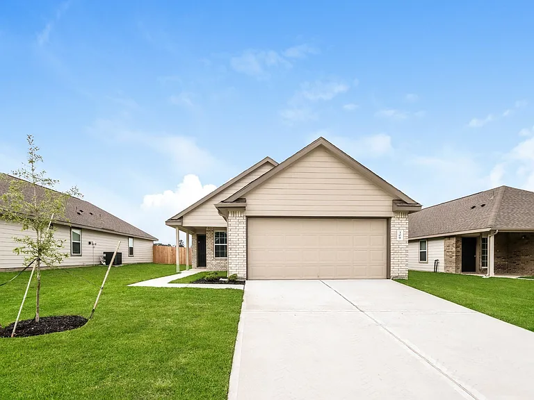 309 Pronghorn Dr — Photo 3