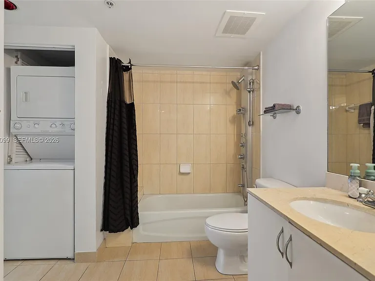 1750 N Bayshore Dr #2805 — Photo 27