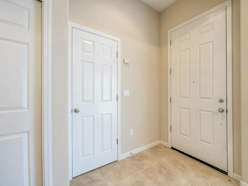 2737 Lavender Ter