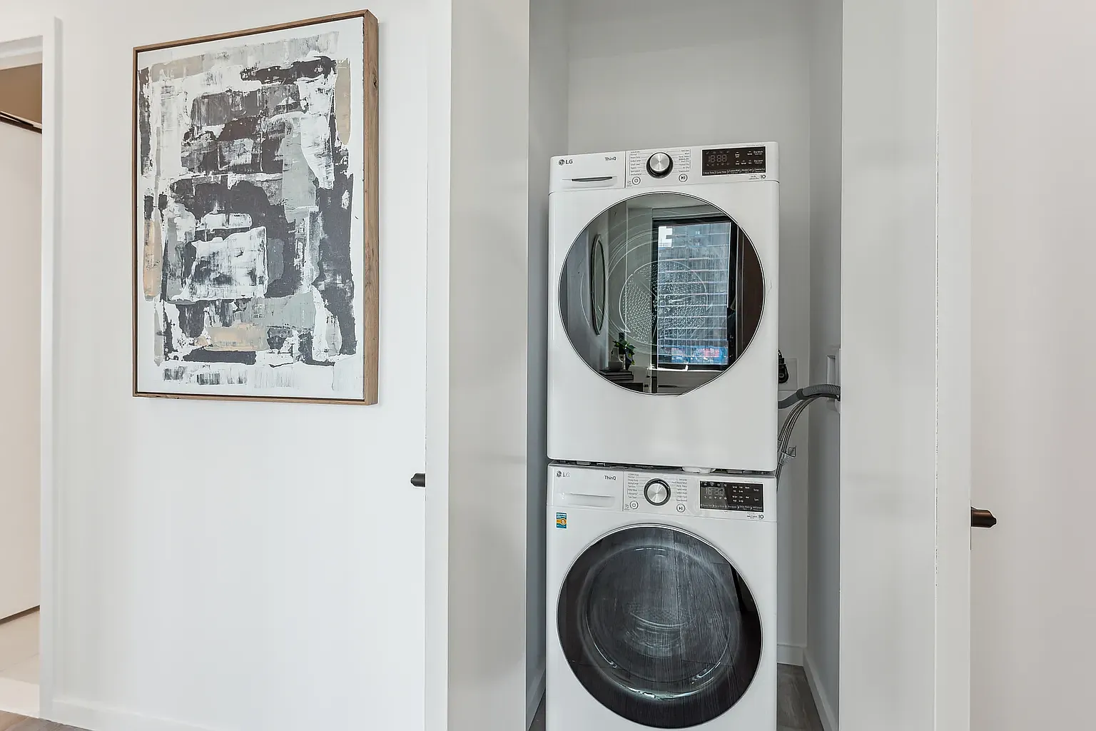 504 Sackett Street — Photo 3