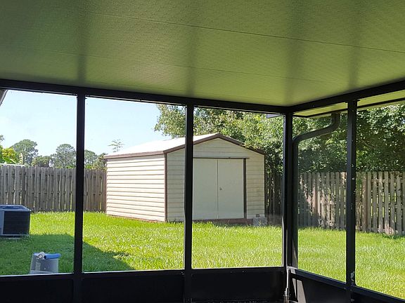 Screen room and shed