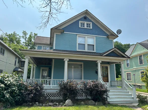 921 W Lovell St #3, Kalamazoo, MI 49007