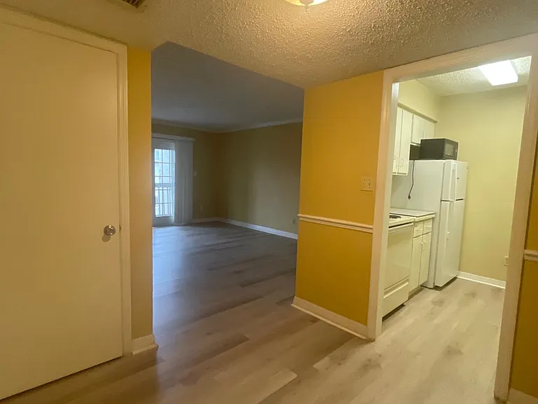 375 Wymore Rd #202 — Photo 4