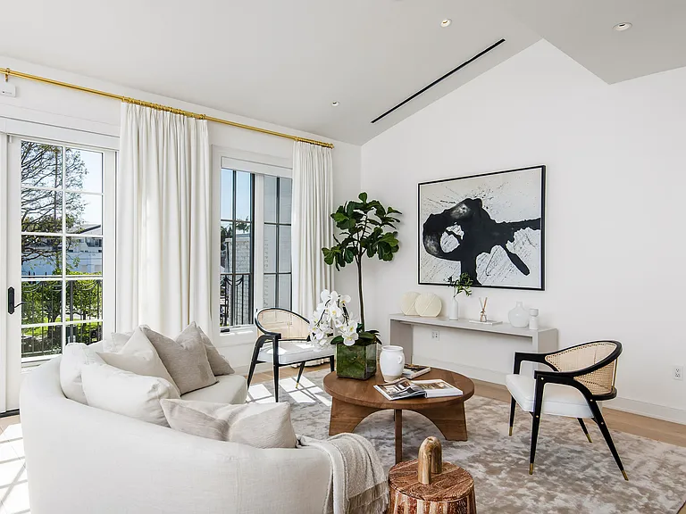 The Residences at Palisades Village — Photo 10