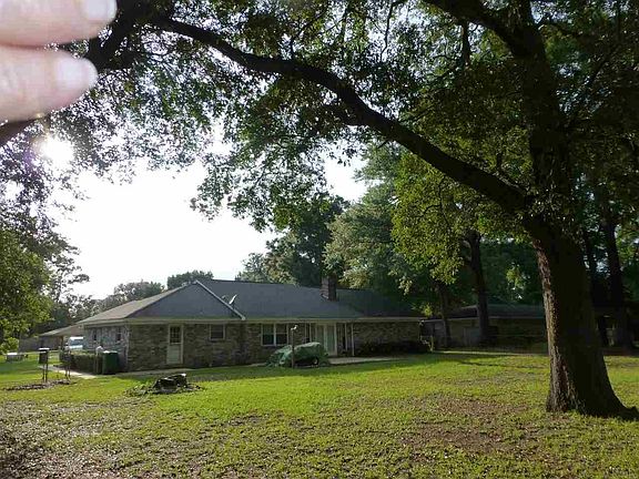 3rd image of 10 Teakwood Cir
