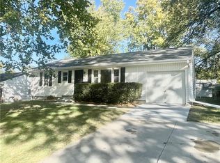 8802 E 59th Ter, Raytown, MO 64133