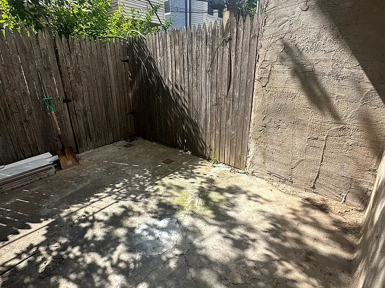 1832 N Bucknell St — Photo 20